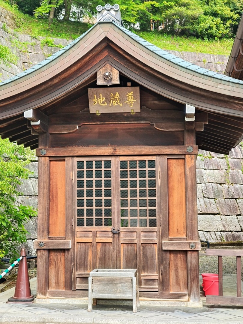 08.jpg