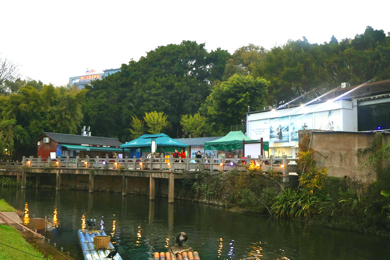 02.JPG
